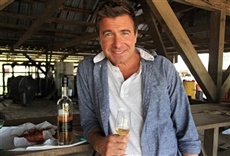 Escena de Otra copa con Jack Maxwell