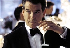 Escena de Muere otro día