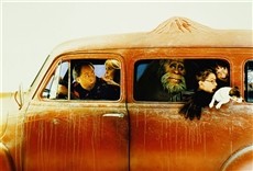 Escena de Bigfoot y los Henderson