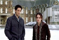 Escena de Regresiones de un hombre muerto