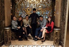 Escena de Regreso al mundo chino