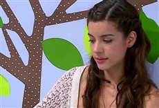 Escena de Resumen semanal - Solamente Julia