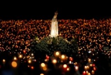 Televisión Rosario y procesión de las velas, desde el santuario de Nuestra Señora de Fátima