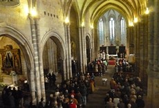 Escena de Santa misa de la natividad del señor