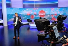 Escena de Talking Business with Aaron Heslehurst