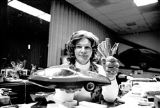 Escena de The Lady and the Dale: una mentira sobre ruedas