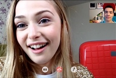 Escena de The Lodge: música y secretos