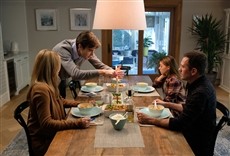 Escena de Thicker Than Water