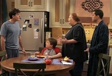 Escena de Two and a Half Men