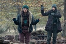 Escena de Two Weeks to Live