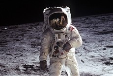 Escena de Un salto gigante