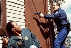 Escena de Vigilantes de la calle