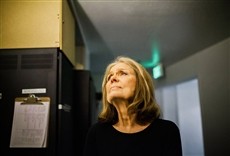 Escena de Woman with Gloria Steinem