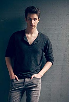 Películas de Grayson Maxwell Gurnsey Películas de Grayson Maxwell Gurnsey