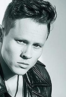 Películas de Guy Wilson