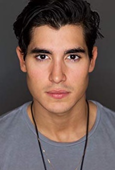 Películas de Henry Zaga