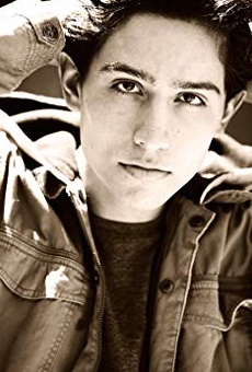 Películas de Lorenzo James Henrie