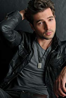 Películas de Roberto Aguire