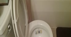 Jethro Leaves the Toilet Seat Up film complet