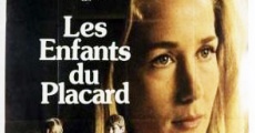 Les enfants du placard (1977)