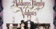 Die Addams Family in verrückter Tradition