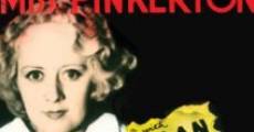 Miss Pinkerton (1932)